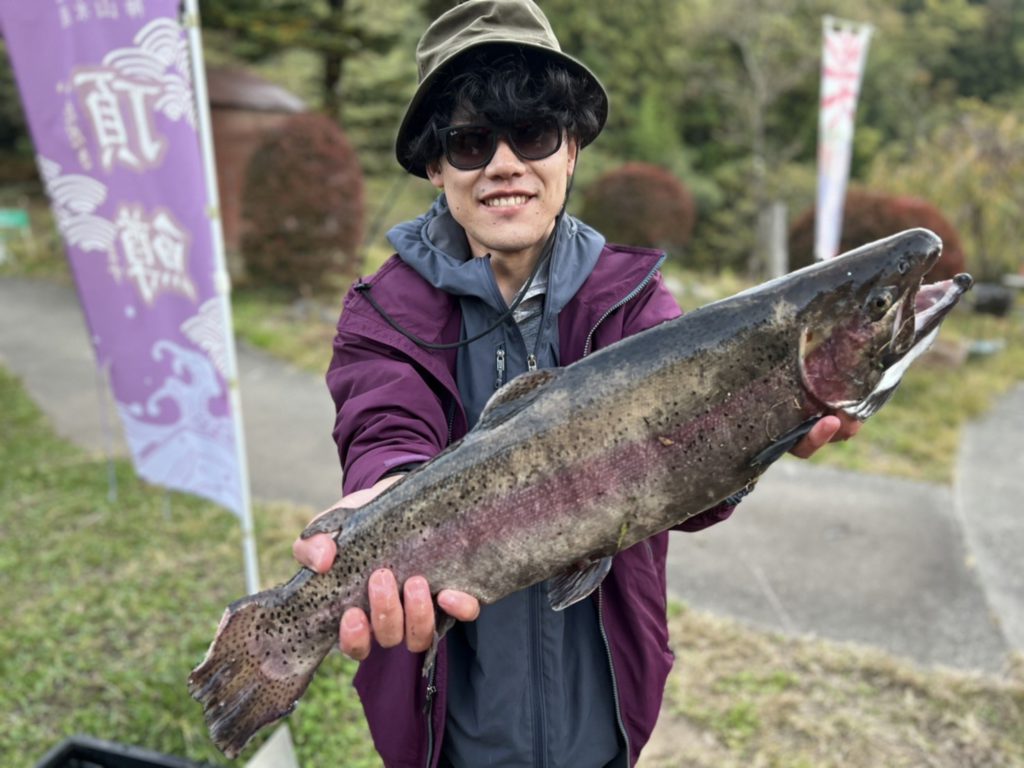 【頂鱒６０ｃｍ】全体
