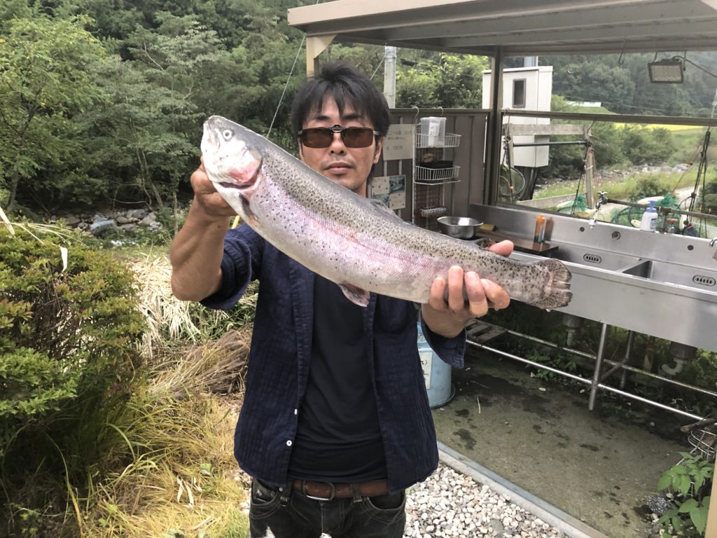 【頂鱒５２ｃｍ】全体