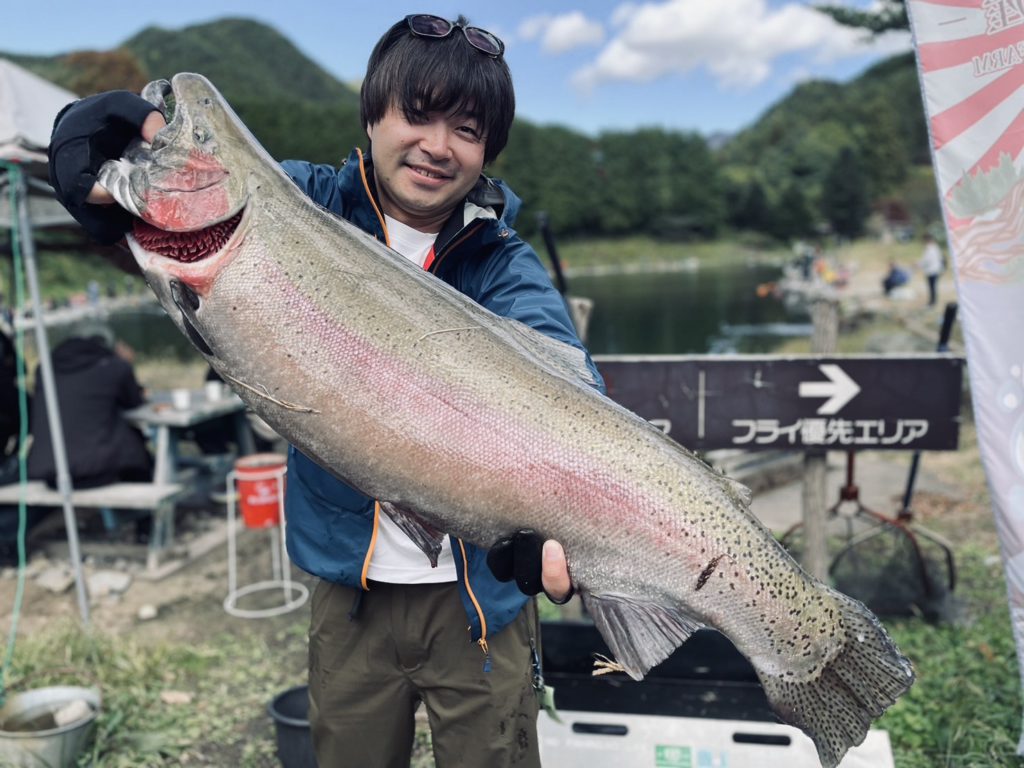 【頂鱒８５ｃｍ】全体