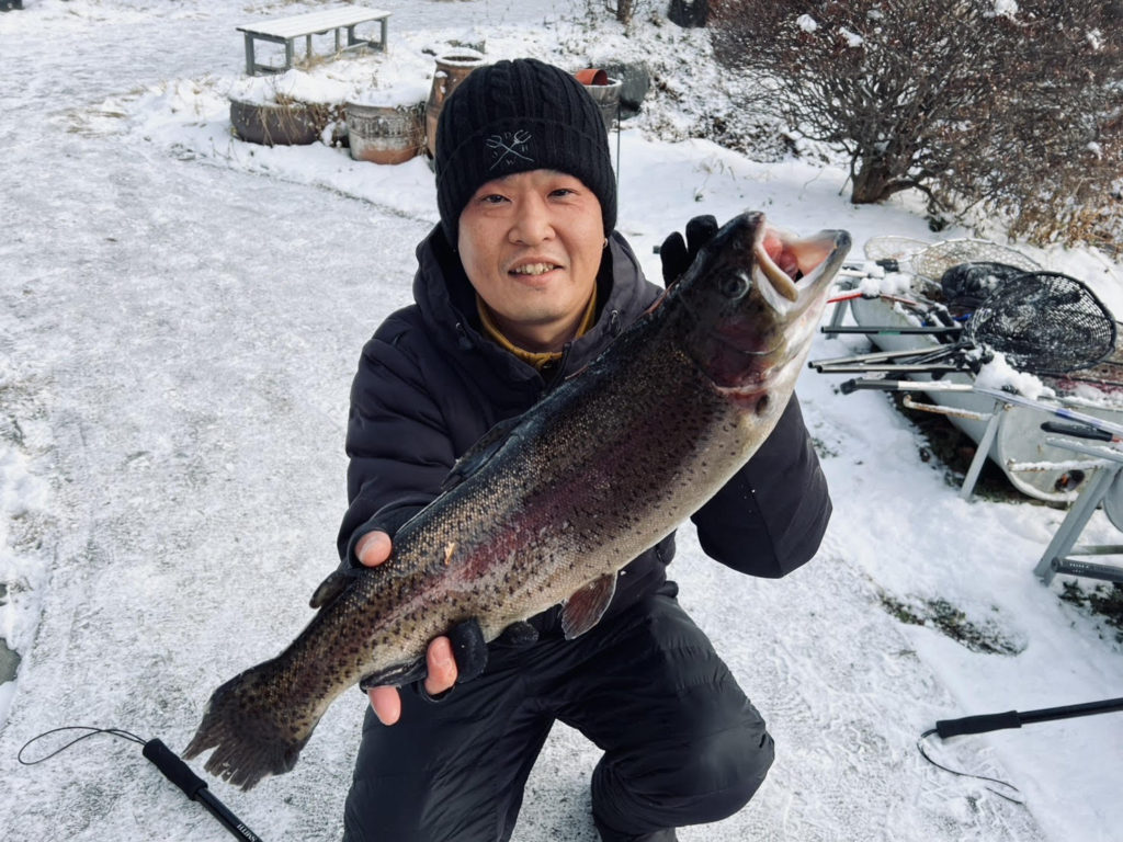 【頂鱒６０ｃｍ】全体