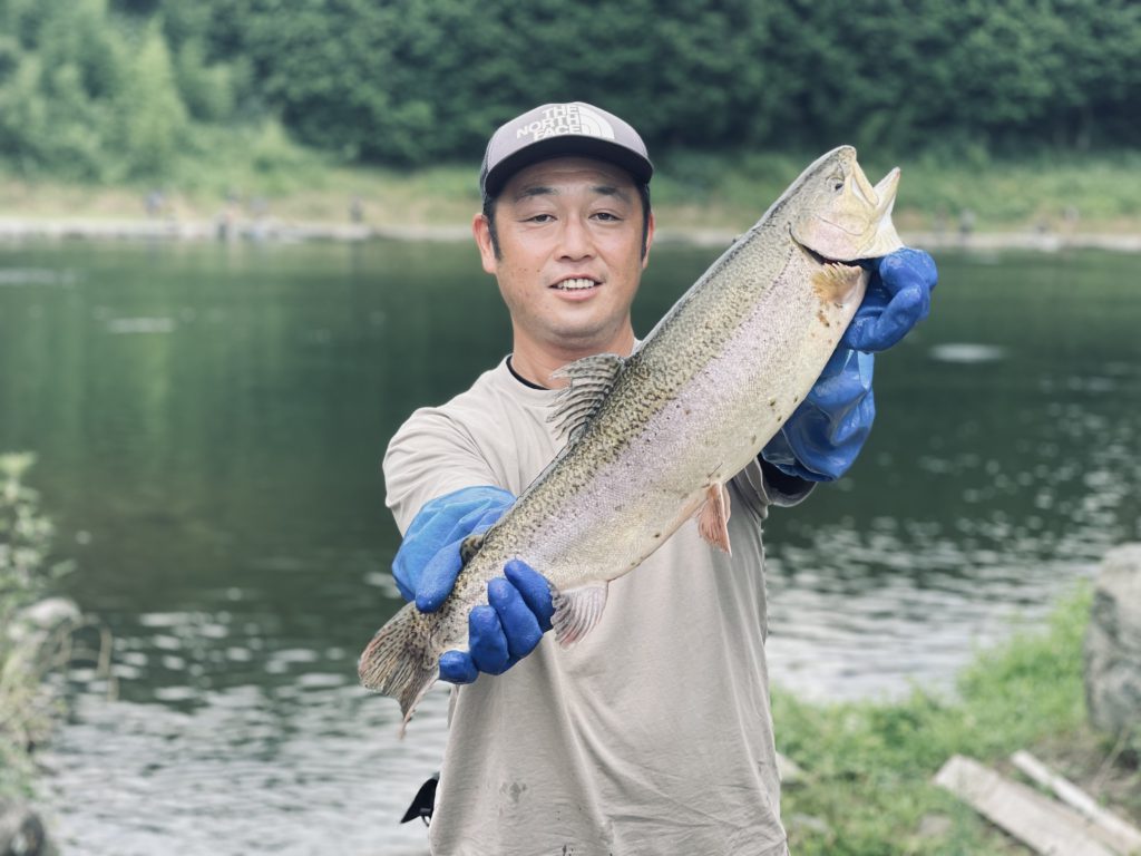 【頂鱒６０ｃｍ】全体