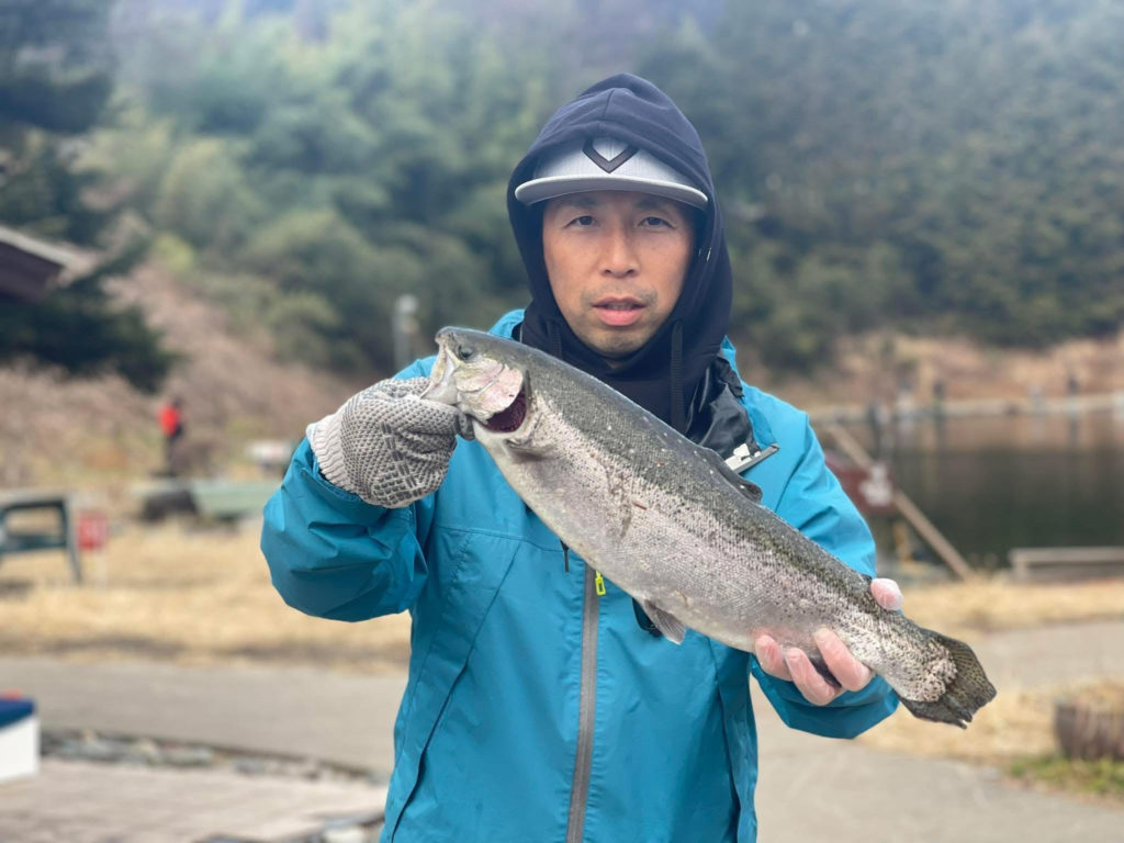 【頂鱒５４ｃｍ】全体