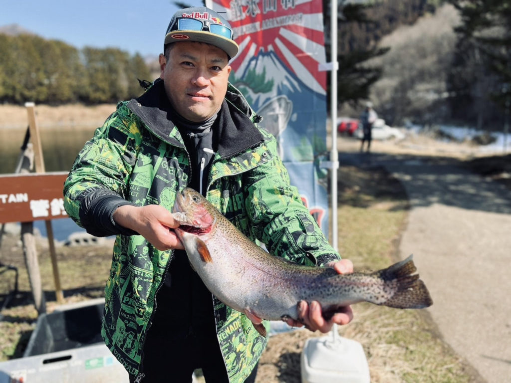 【頂鱒６２ｃｍ】全体