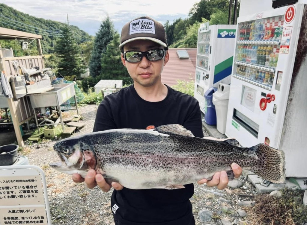 【頂鱒５５ｃｍ】全体