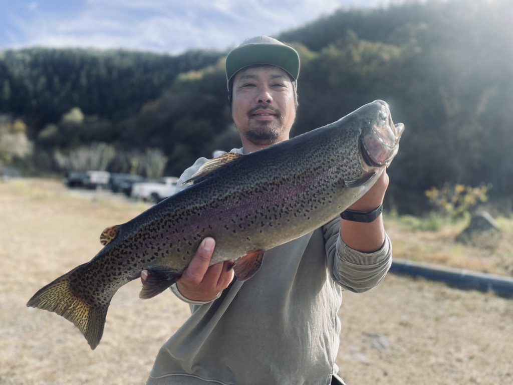 【頂鱒５９ｃｍ】全体