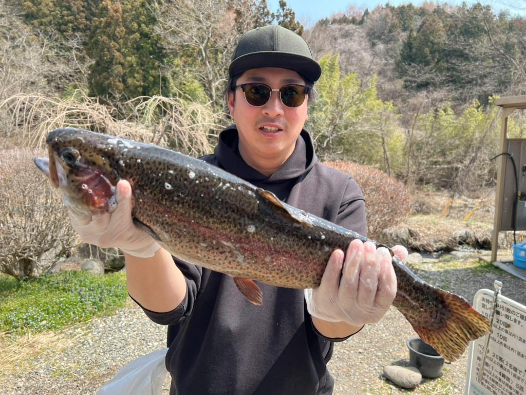 【頂鱒６０ｃｍ】全体