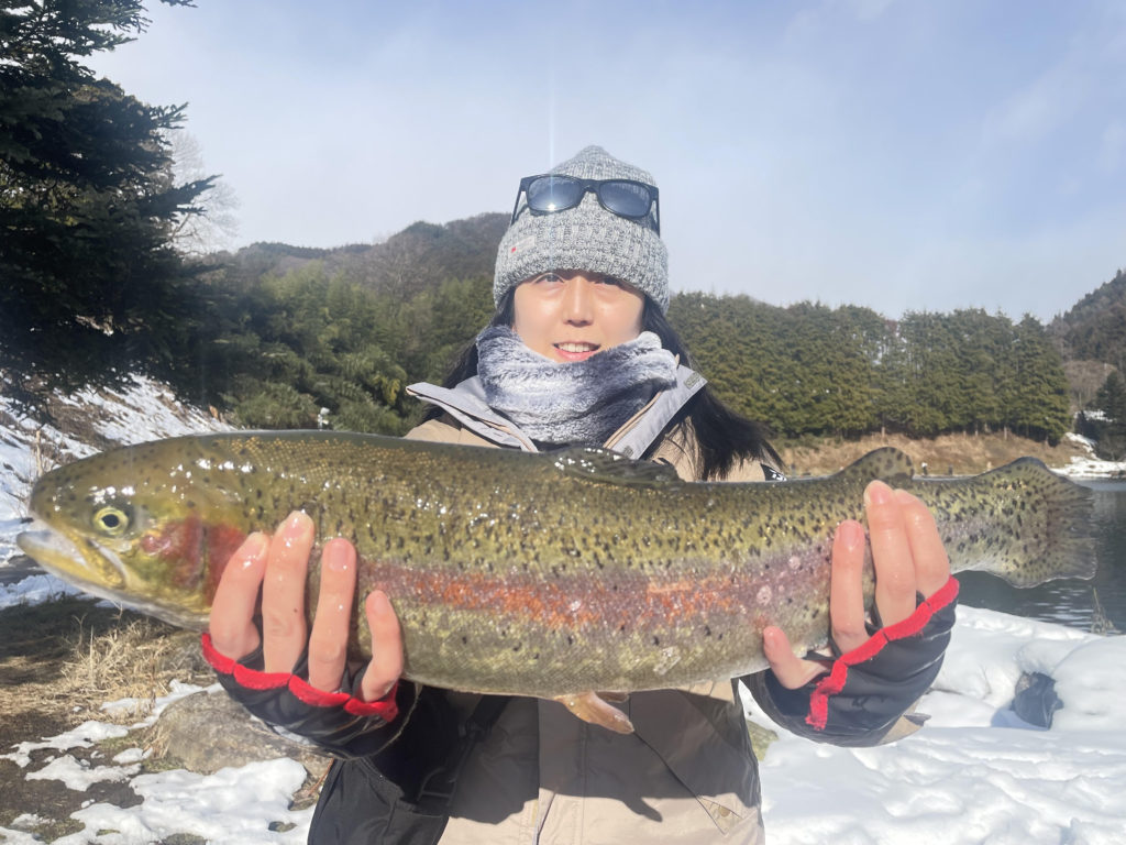 【頂鱒５３ｃｍ】全体