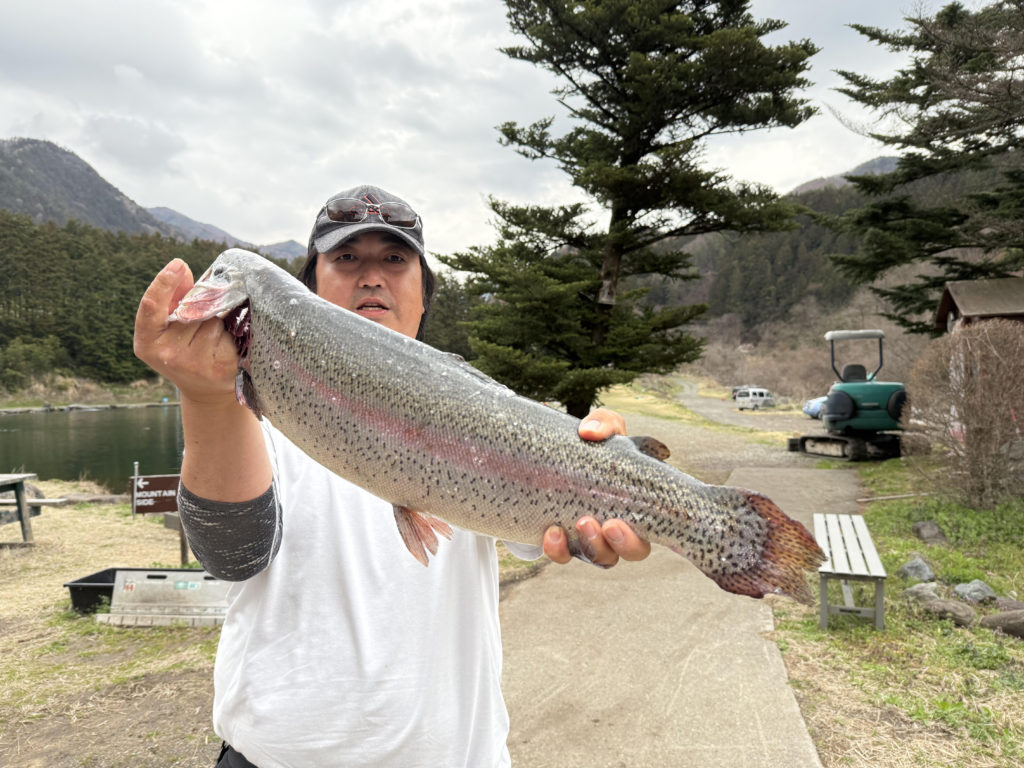 【頂鱒６５ｃｍ】全体