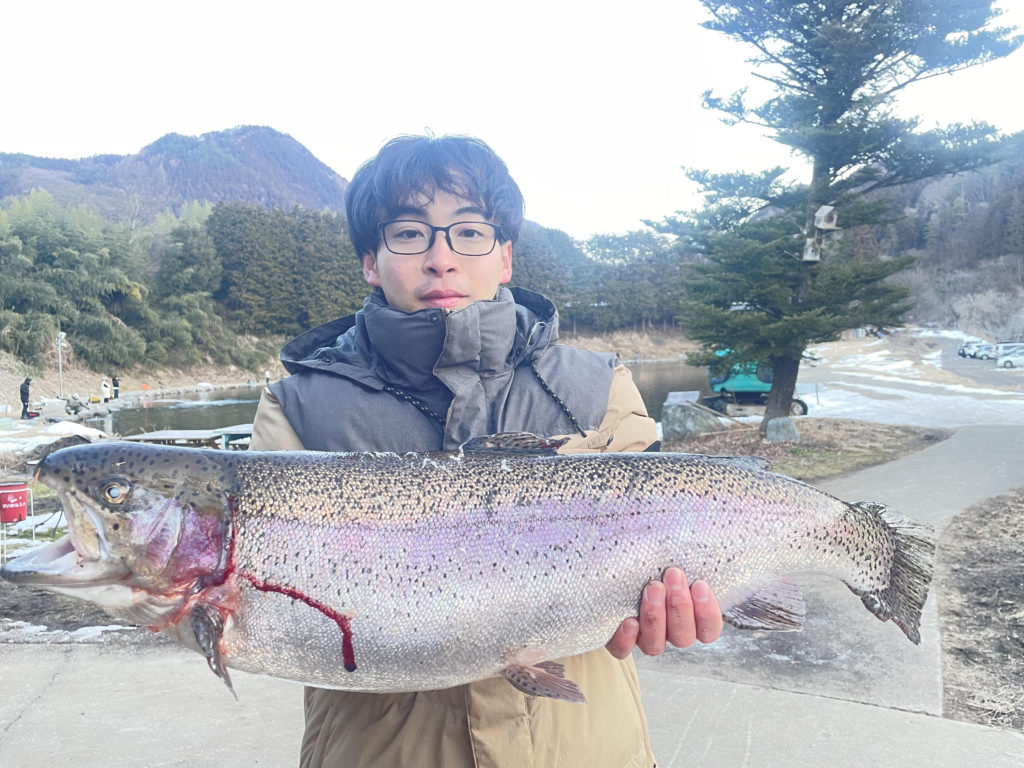 【頂鱒７３ｃｍ】全体