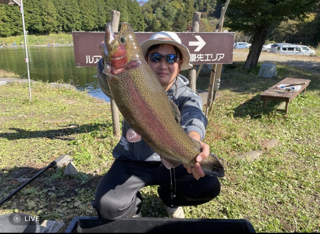 【頂鱒５８ｃｍ】全体