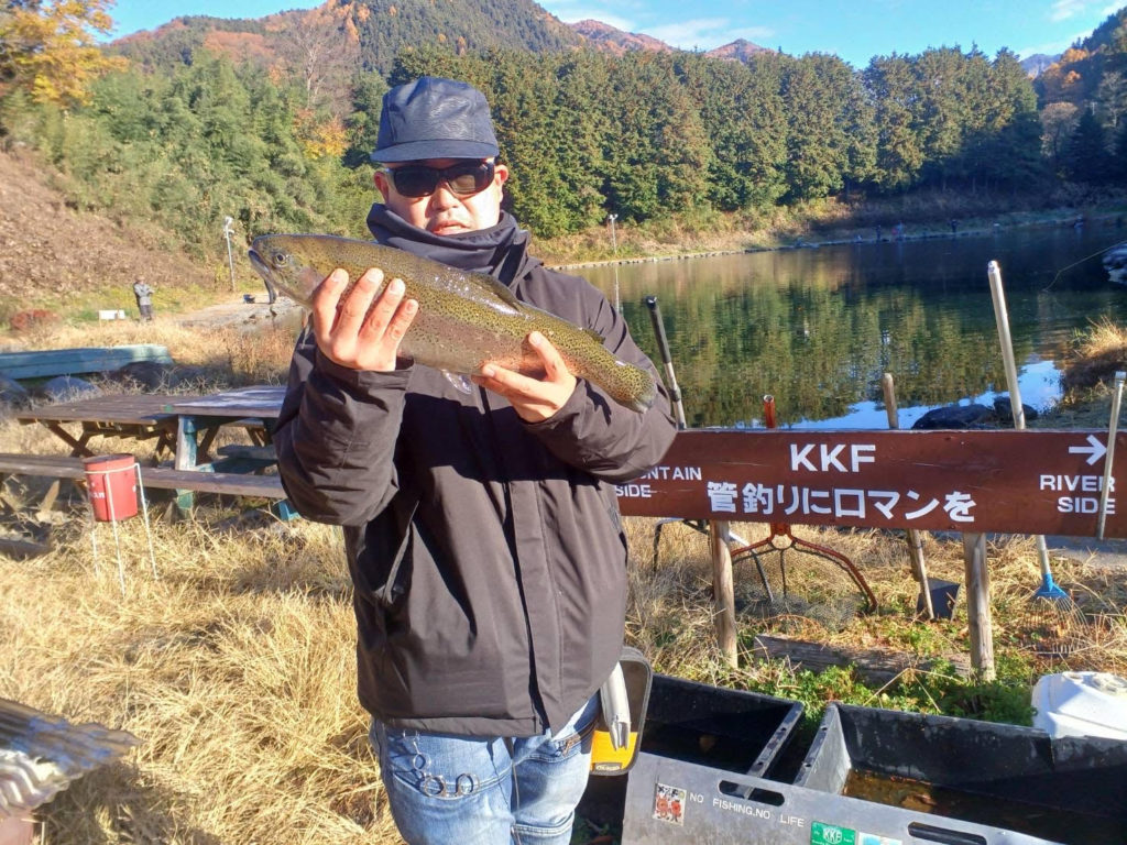 【頂鱒５２ｃｍ】全体