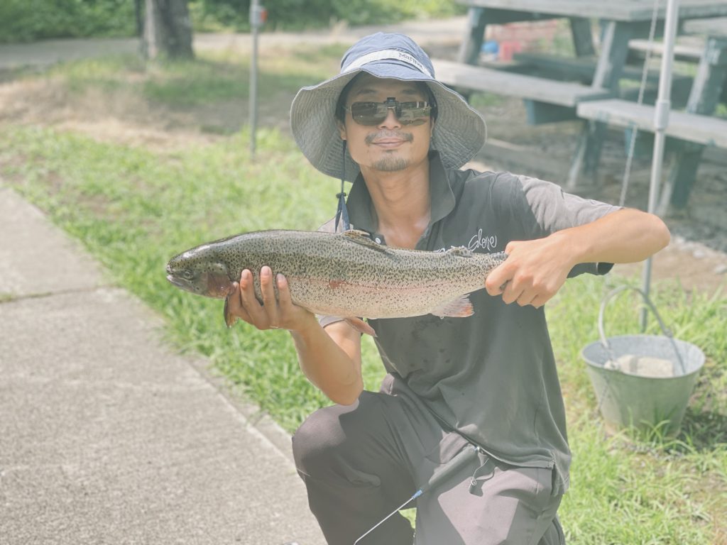 【頂鱒５９ｃｍ】全体