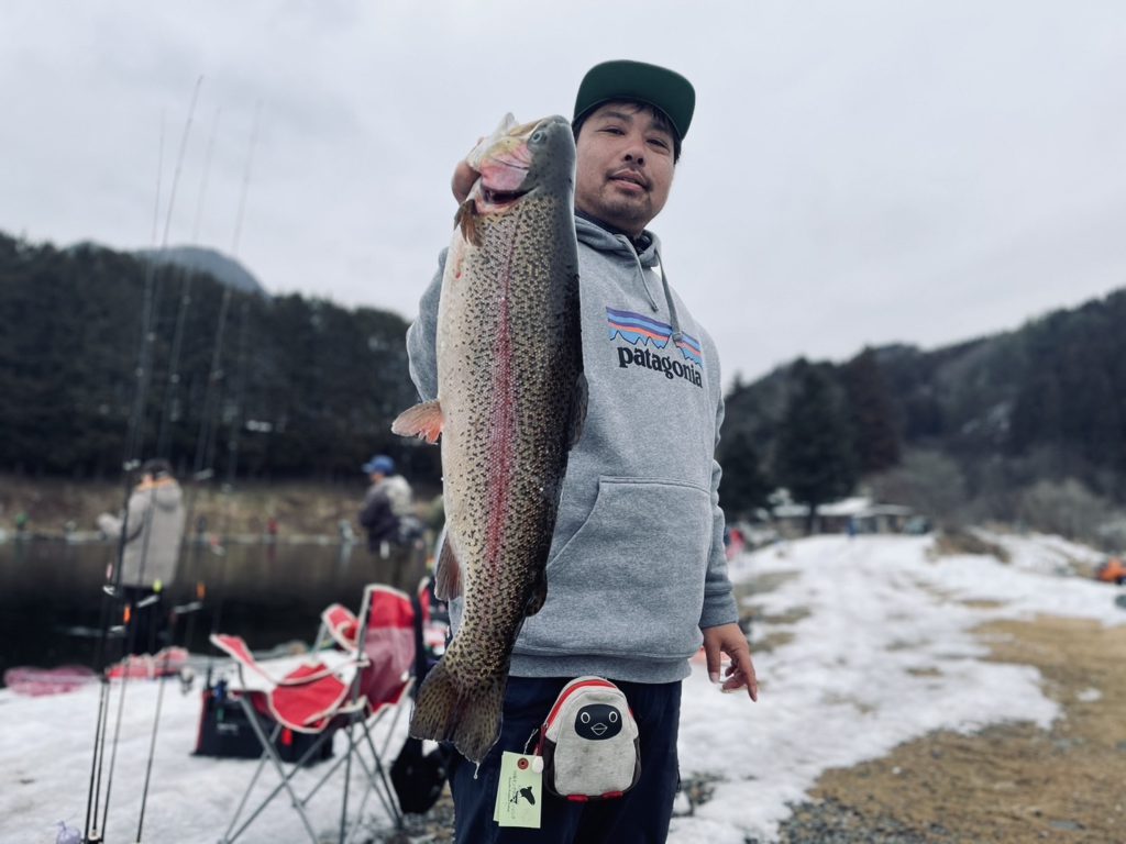 【頂鱒５９ｃｍ】全体