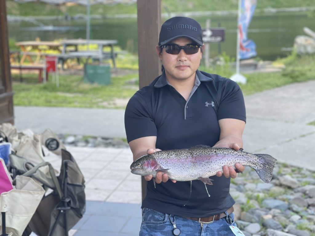 【頂鱒５２ｃｍ】全体