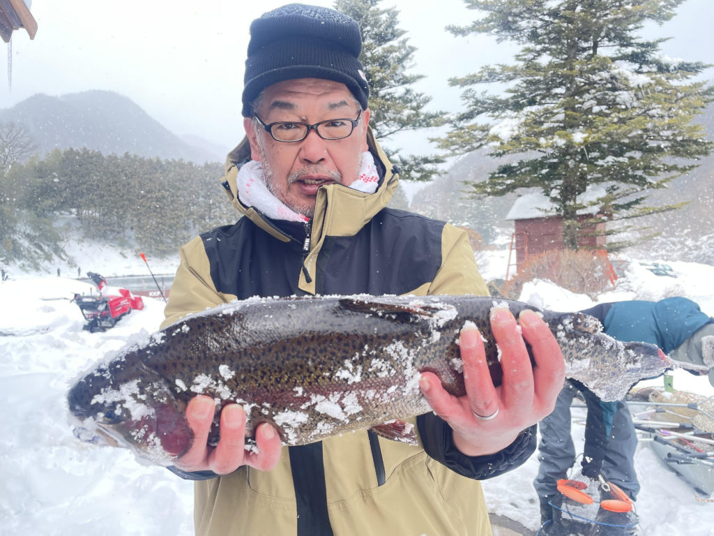 【頂鱒５５ｃｍ】全体