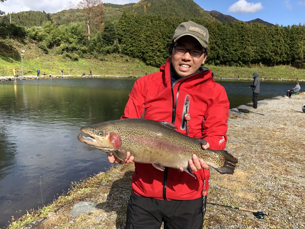 【頂鱒６３ｃｍ】全体