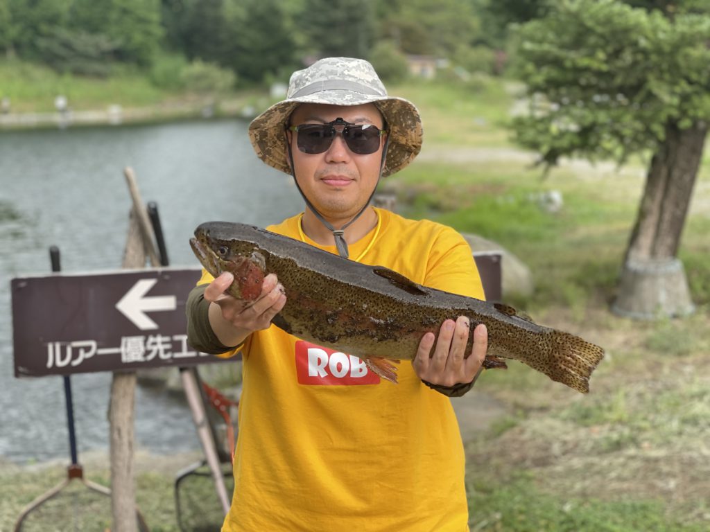 【頂鱒５７ｃｍ】全体