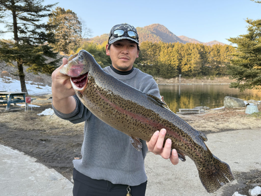 【頂鱒６１ｃｍ】全体