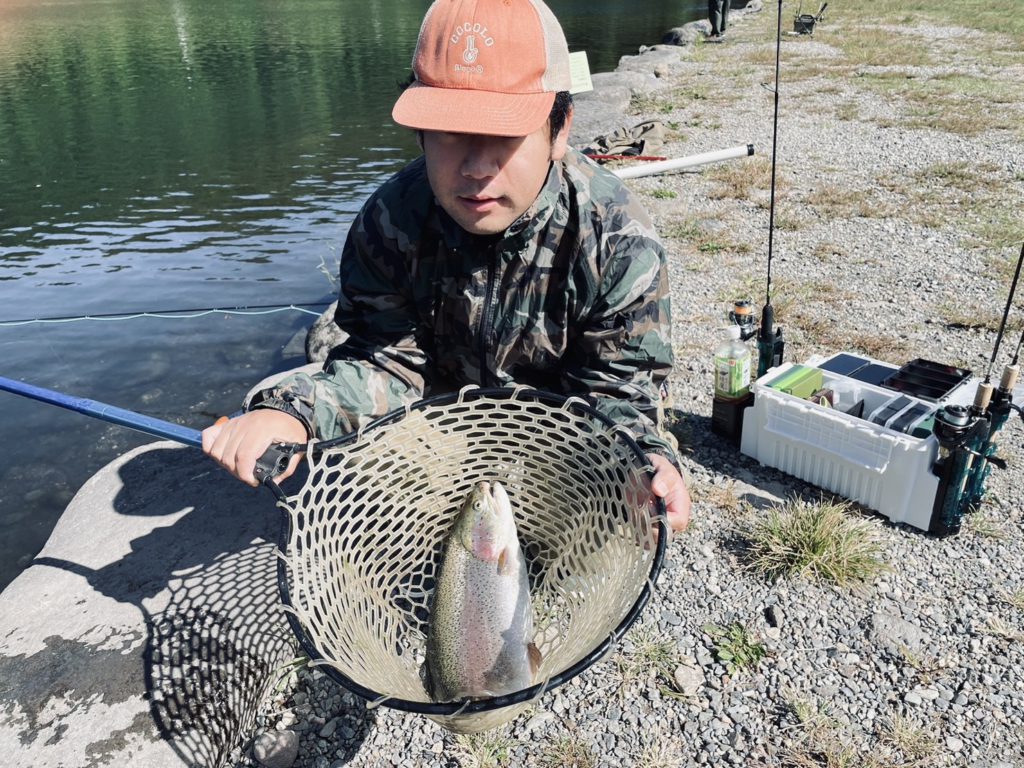 【頂鱒５４ｃｍ】全体