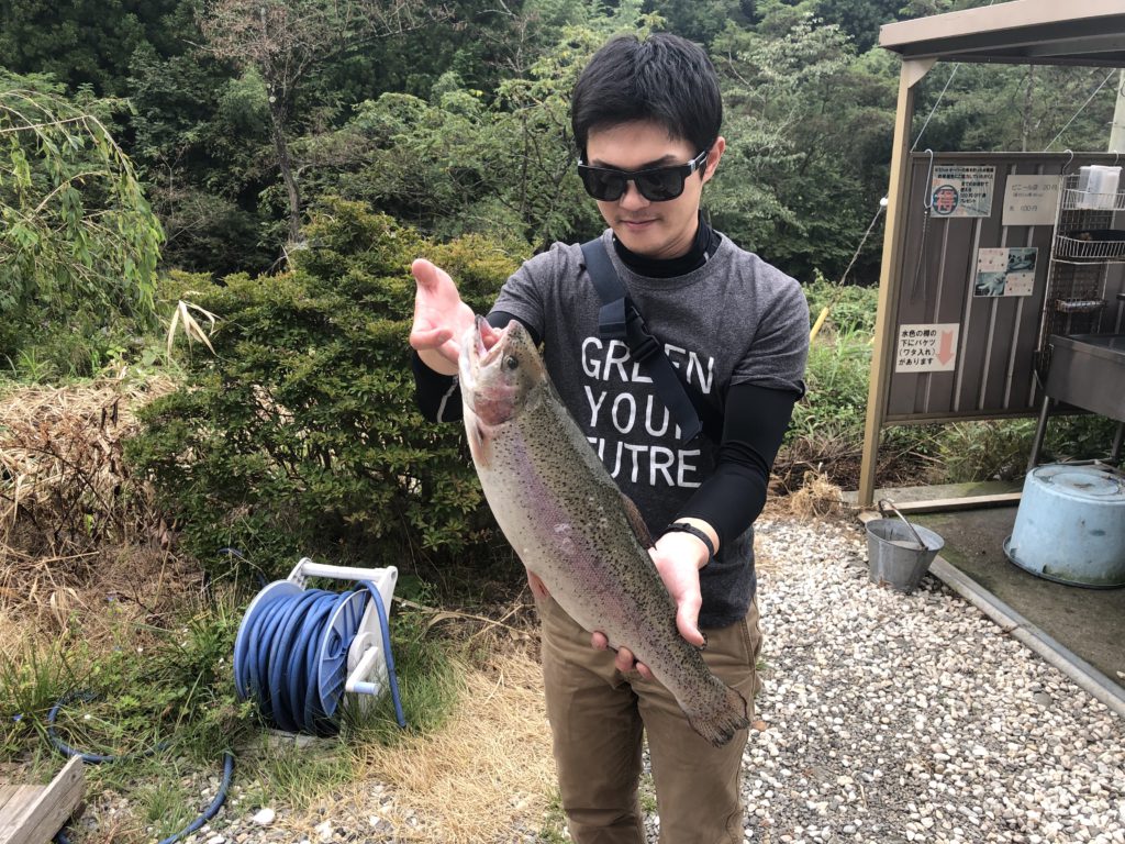 【頂鱒５６ｃｍ】全体