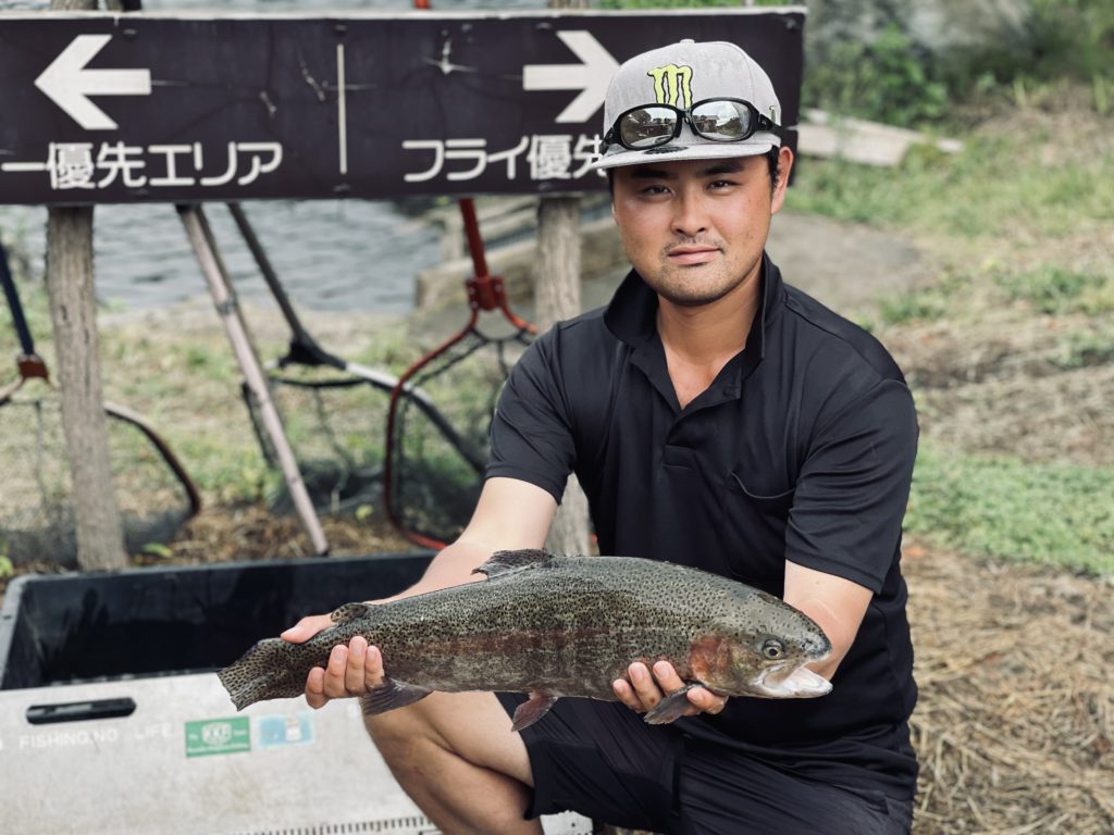 【頂鱒６２ｃｍ】全体