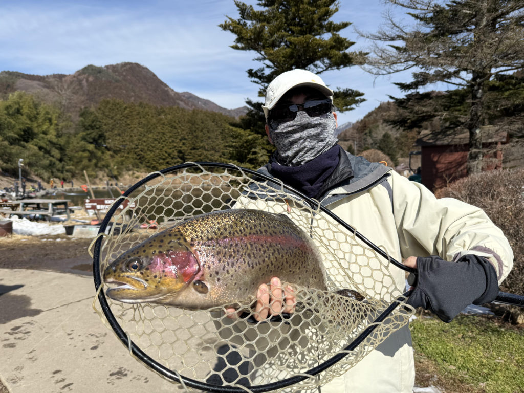 【頂鱒６４ｃｍ】全体