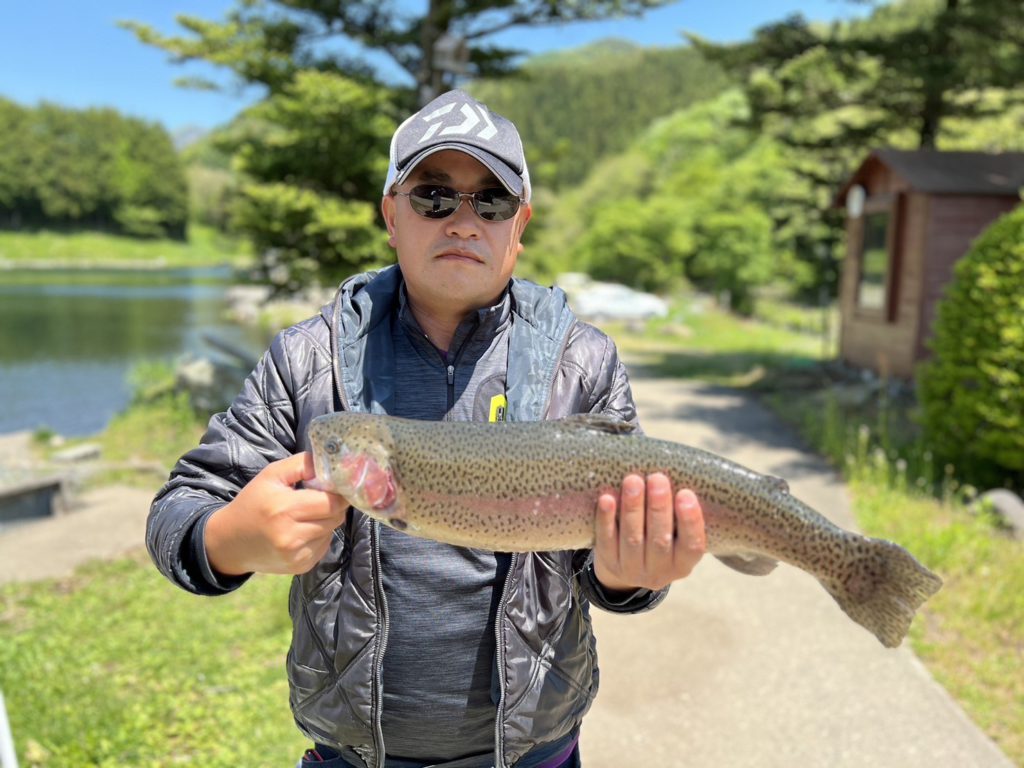 【頂鱒５９ｃｍ】全体