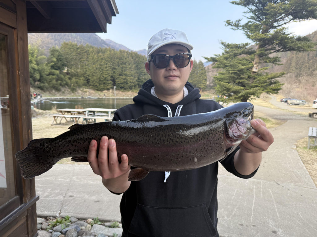 【頂鱒５８ｃｍ】全体