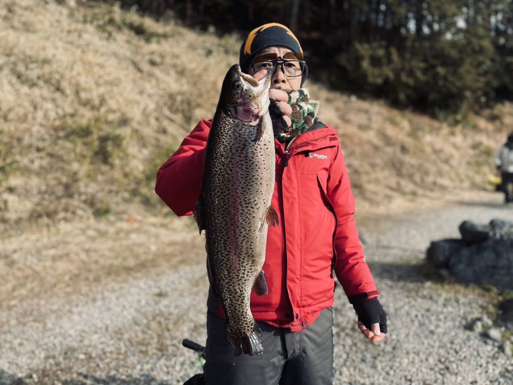 【頂鱒５６ｃｍ】全体