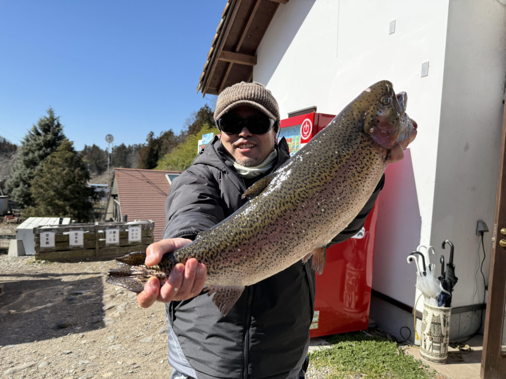 【頂鱒５９ｃｍ】全体