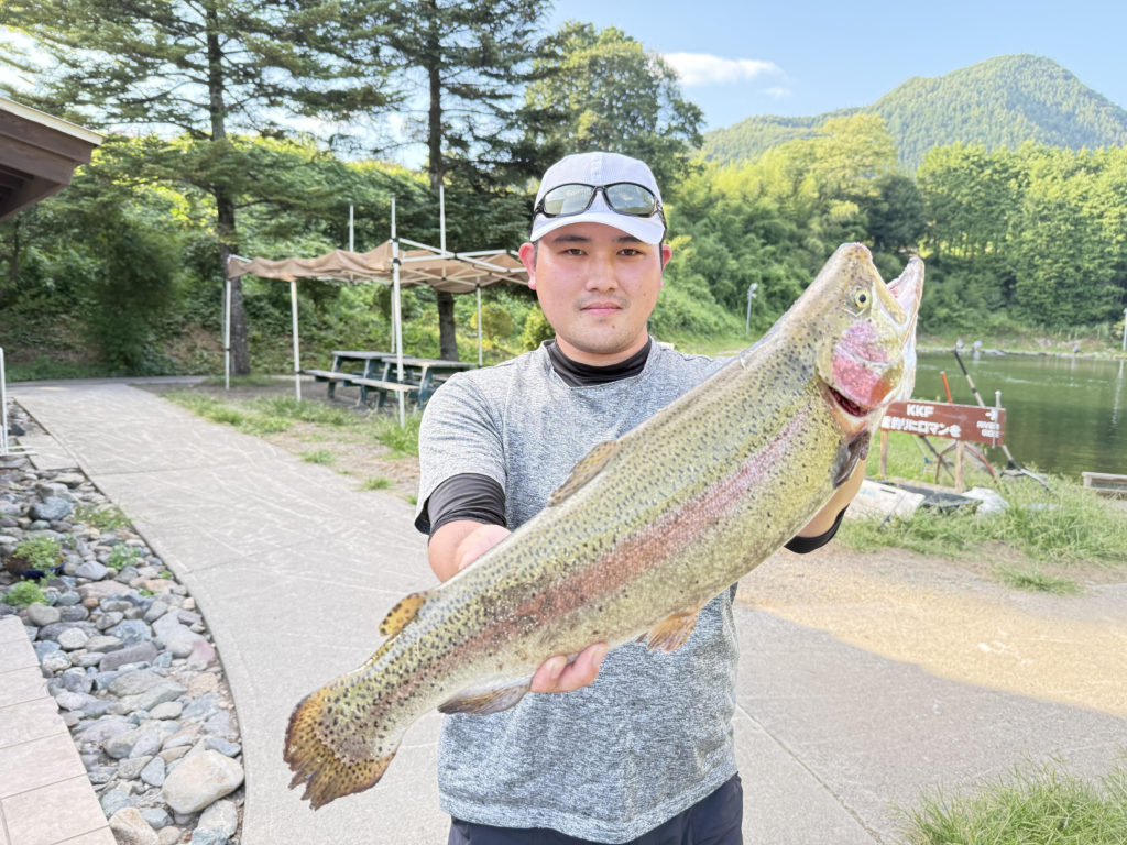 【頂鱒５５ｃｍ】全体