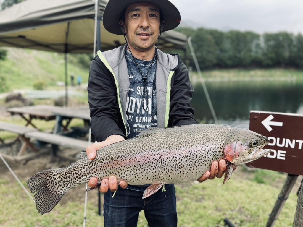 【頂鱒６３ｃｍ】全体