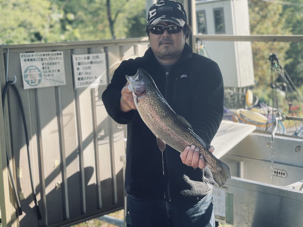 【頂鱒５４ｃｍ】全体