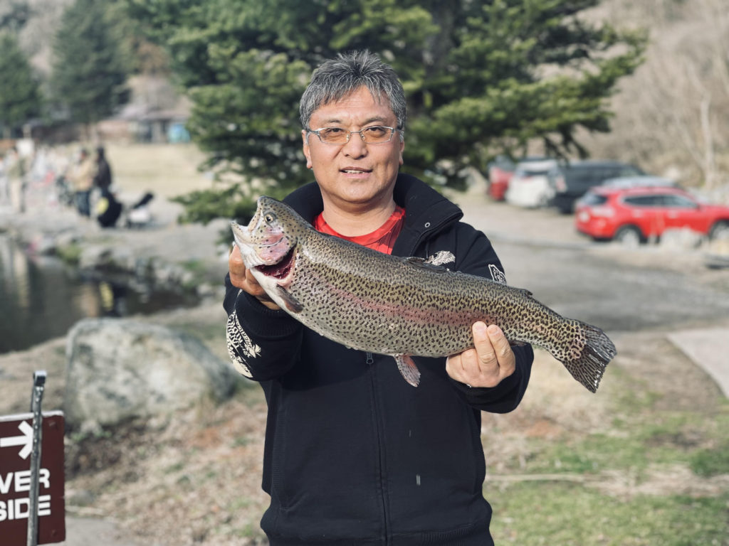 【頂鱒５６ｃｍ】全体