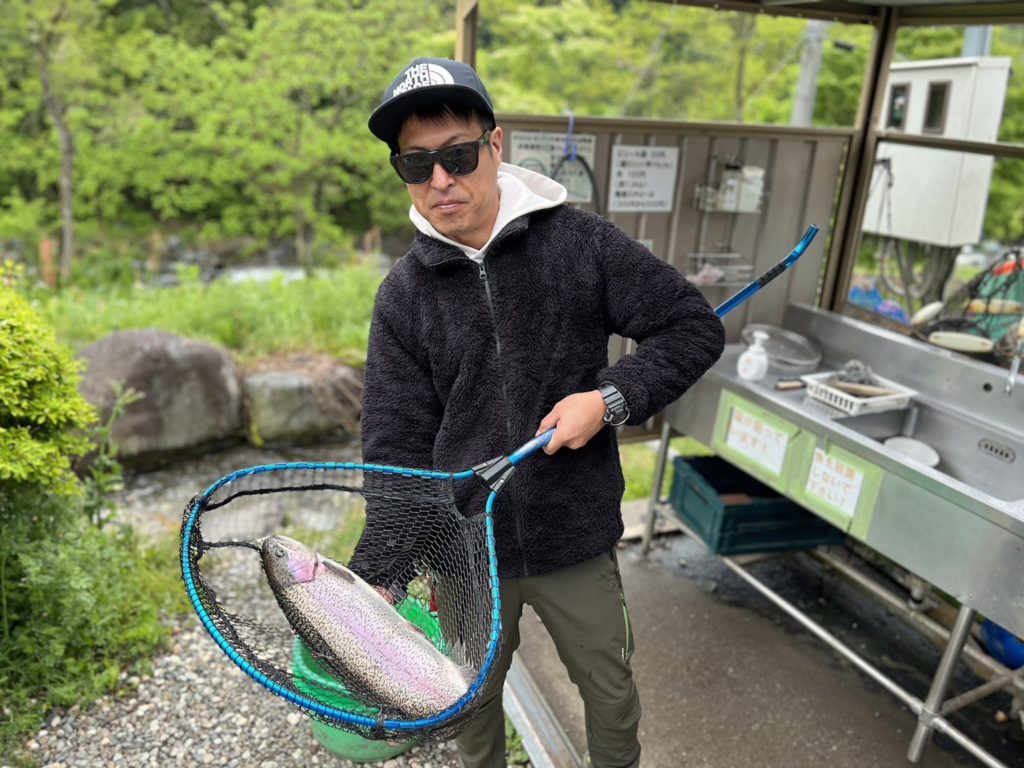 【頂鱒５４ｃｍ】全体