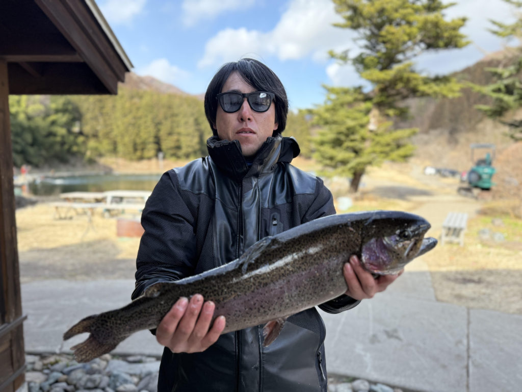 【頂鱒６１ｃｍ】全体