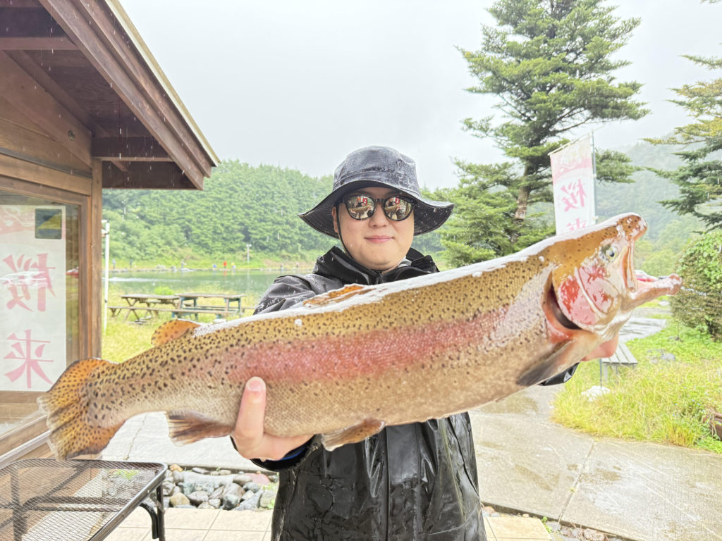 【頂鱒５９ｃｍ】全体