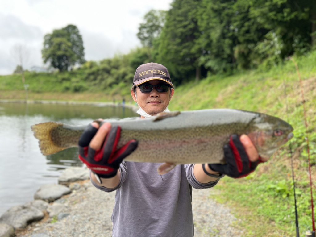 【頂鱒５６ｃｍ】全体