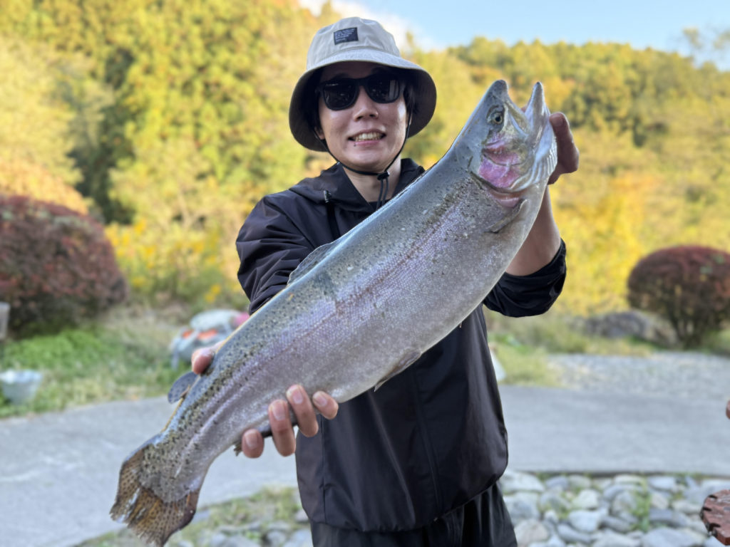 【頂鱒６２ｃｍ】全体