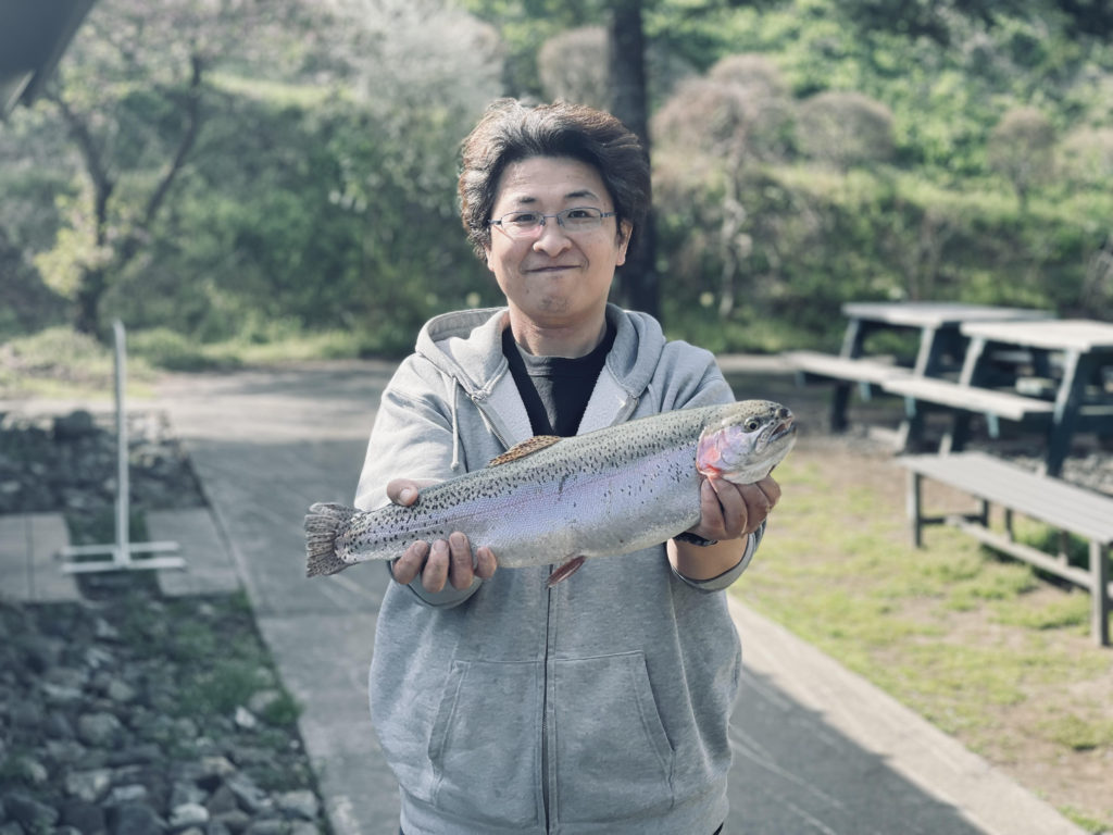 【頂鱒５７ｃｍ】全体