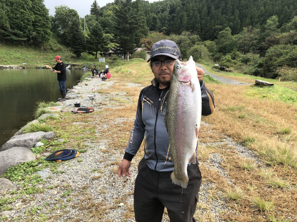 【頂鱒５８ｃｍ】全体