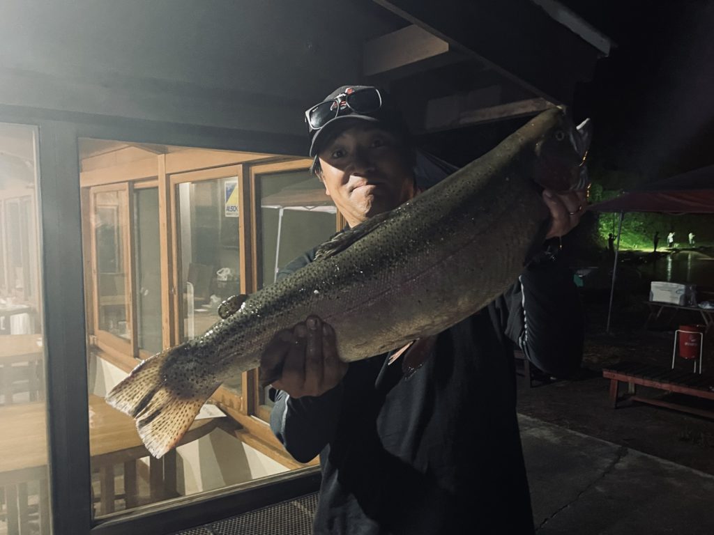 【頂鱒６９ｃｍ】全体