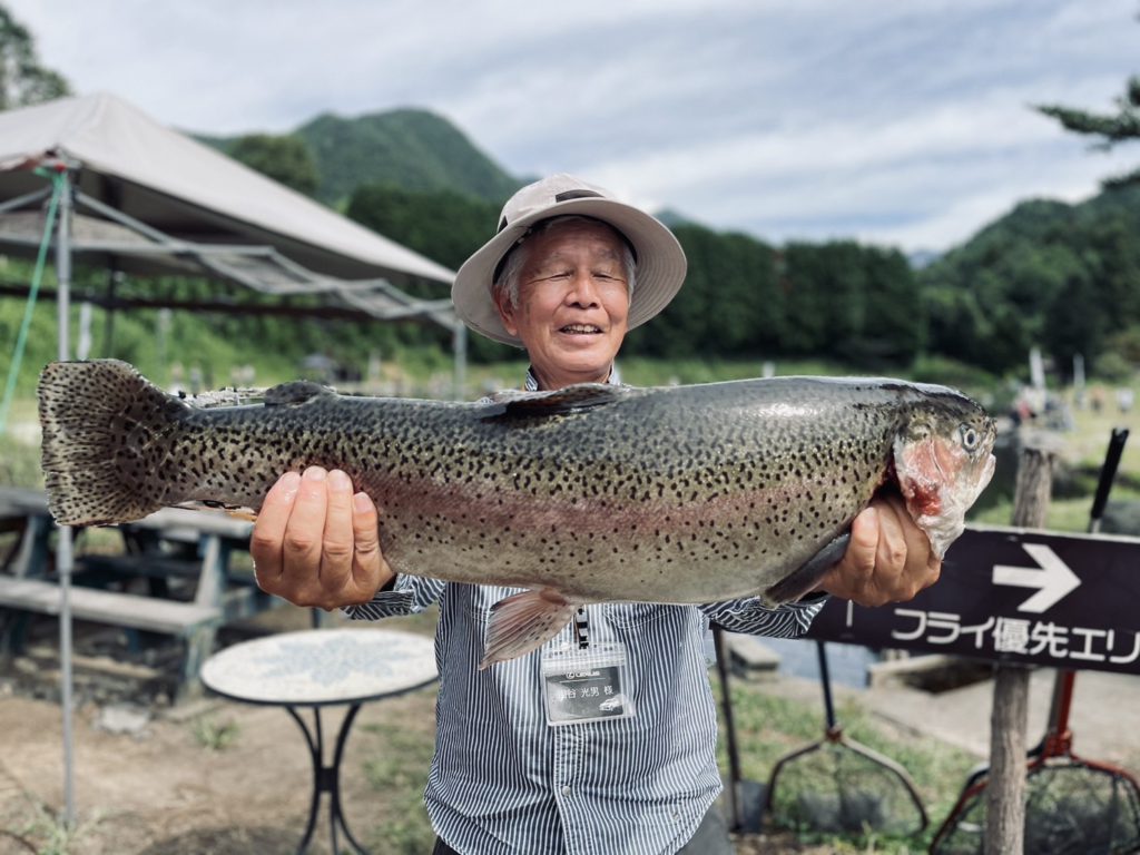 【頂鱒７１ｃｍ】全体