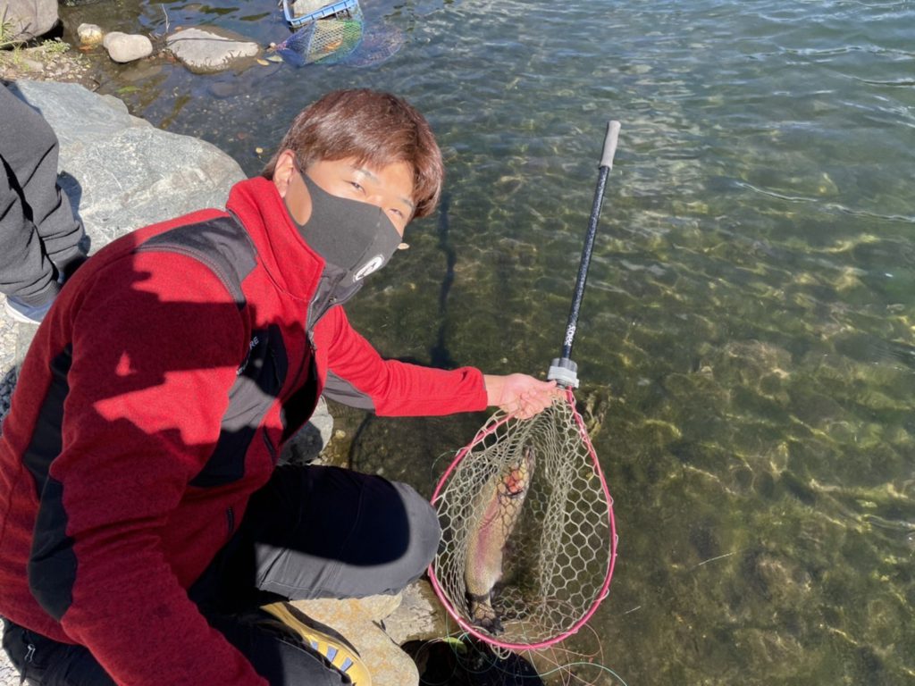 【頂鱒５２ｃｍ】全体