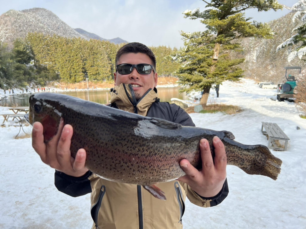 【頂鱒６２ｃｍ】全体