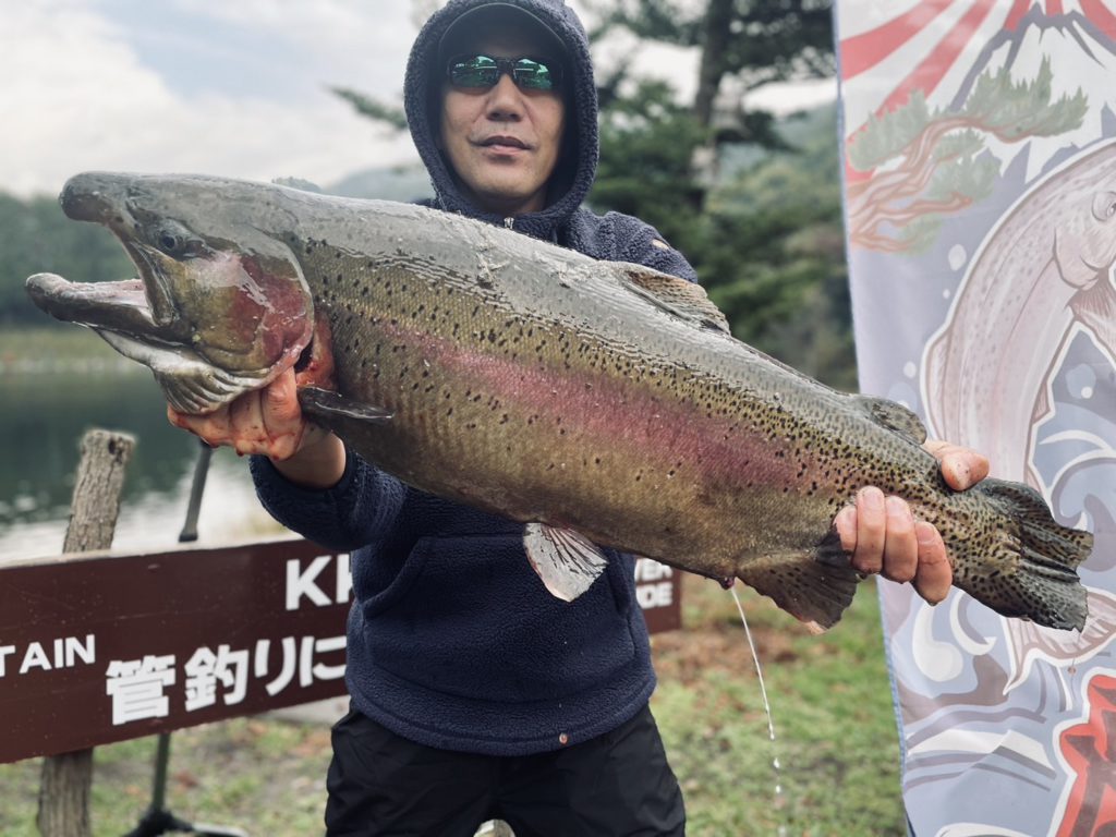 【頂鱒７６ｃｍ】全体