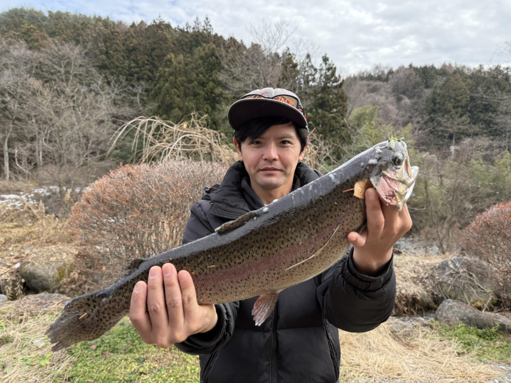 【頂鱒５４ｃｍ】全体