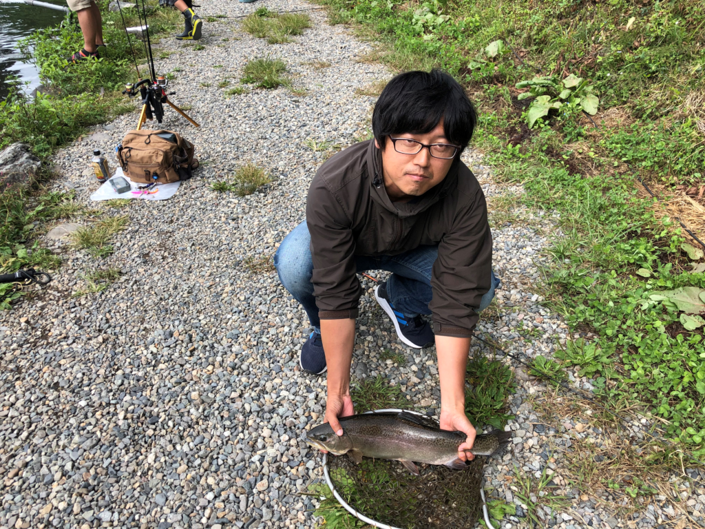 【ロックトラウト５３ｃｍ】全体