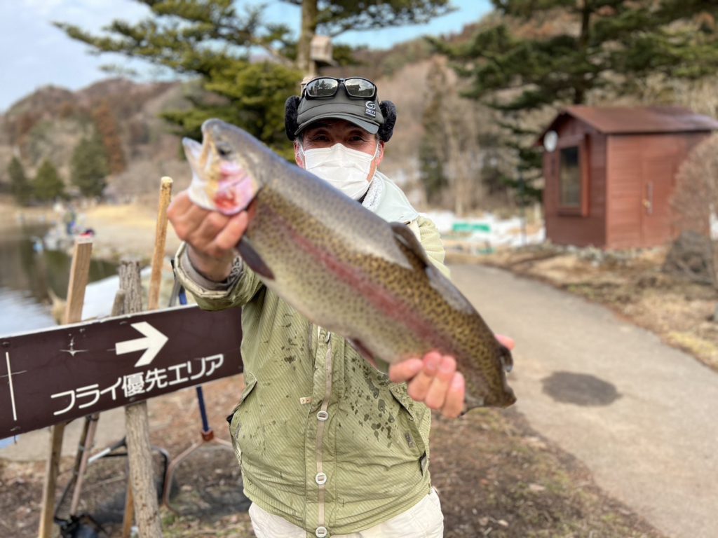 【頂鱒５４ｃｍ】全体