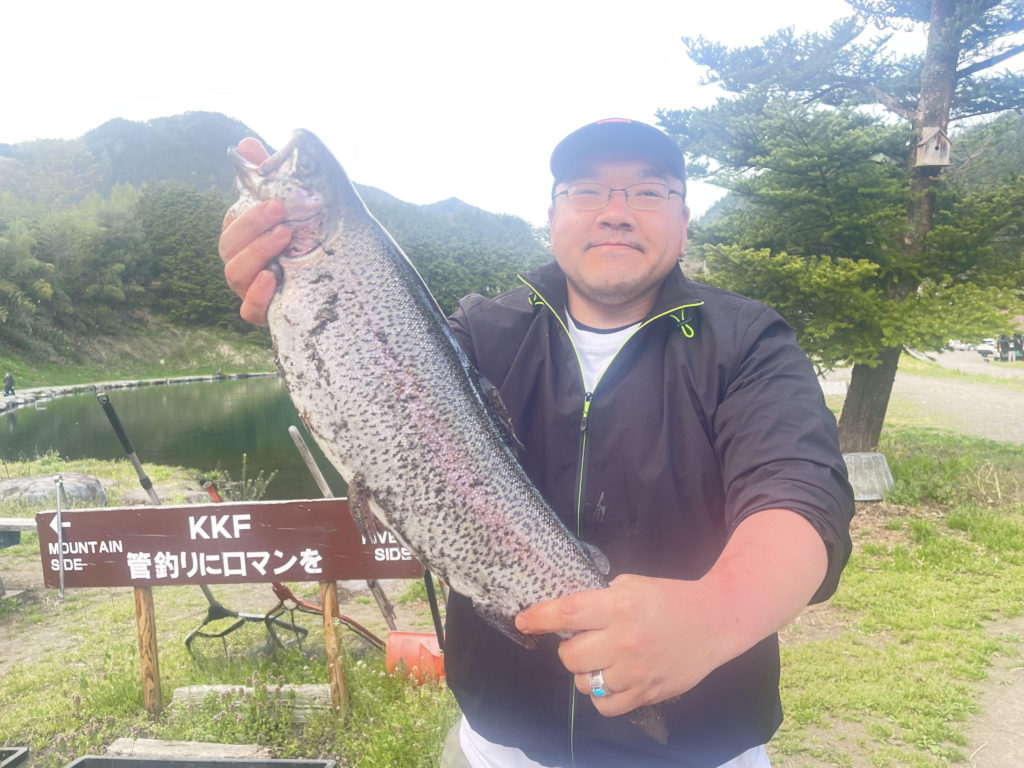 【頂鱒５９ｃｍ】全体